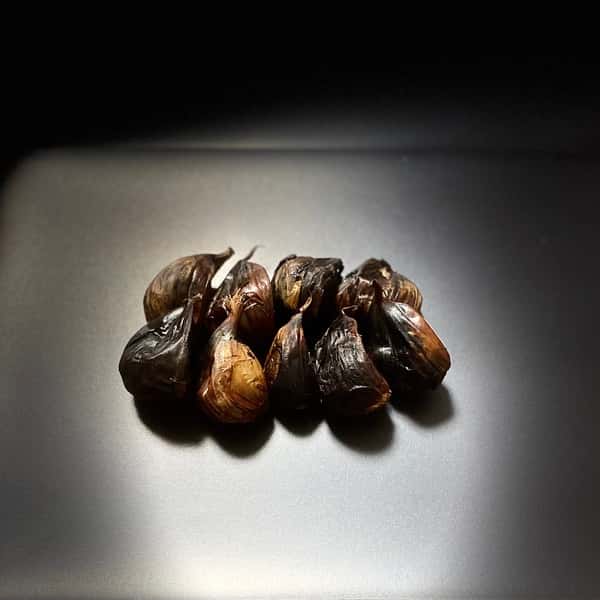 2025【完売】 無農薬　クロニンニク