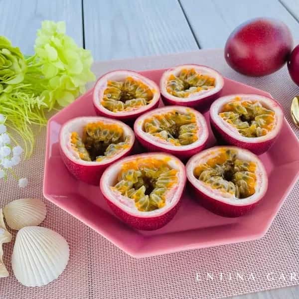 三宅島産・農薬不使用＜自然栽培パッションフルーツ＞ギフトにも最適の香り豊かなパッションジュエル