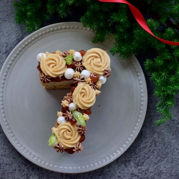 カスタムメイド【オーガニック/ グルテンフリー】特別な日に、あなたの想いが心とカラダが喜ぶケーキで形に・ナンバーケーキ