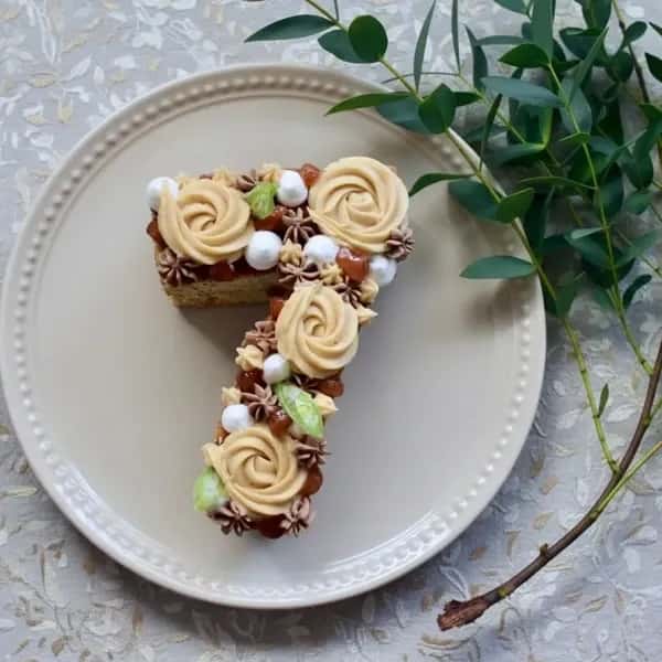 カスタムメイド【オーガニック/ グルテンフリー】特別な日に、あなたの想いが心とカラダが喜ぶケーキで形に・ナンバーケーキ