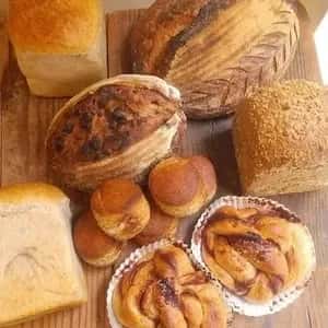 国産小麦の石窯パン＜おまかせセット＞カンパーニュ・全粒食パン・北欧シナモンロールなど詰め合わせ