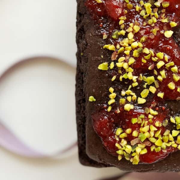 【販売期間終了】グレインフリーケーキブレッド【ルバーブ＆苺とカカオ】穀物・小麦・米粉・白砂糖・乳製品不使用