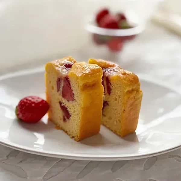 グレインフリーケーキブレッド【苺】穀物・小麦・米粉・白砂糖・乳製品不使用