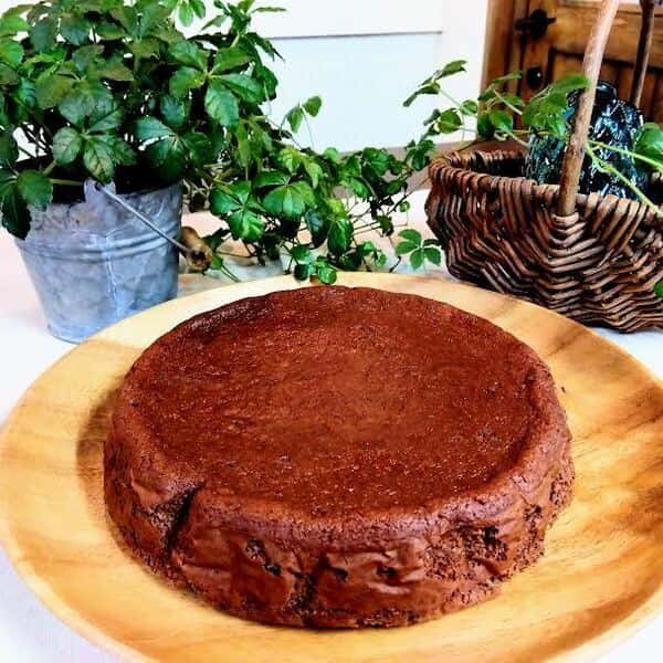 農薬不使用米粉と有機素材で手作り＜完熟バナナ香る濃厚ガトーショコラ＞小麦・乳・添加物不使用のオーガニックスイーツ