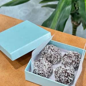 卵、乳製品、小麦、チョコレート不使用＜エナジーボール4個入り＞