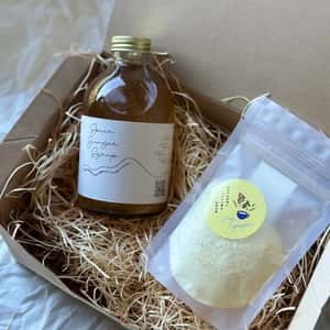 ミニブーケ付き【母の日ギフト】ジンジャーシロップ＆チョコグラノーラSET