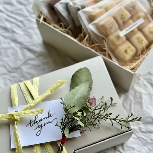 ミニブーケ付き【母の日ギフト】佐賀育ちの柑橘スコーンSET（5種類）