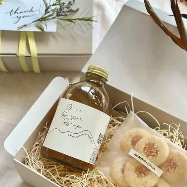 ミニブーケ付き【母の日ギフト】ジンジャーシロップ＆みかんジャムクッキーSET