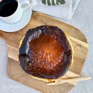 添加物無添加＆グルテンフリー＜バスクチーズケーキ＞玉名牧場グラスフェッドジャージーミルクたっぷり