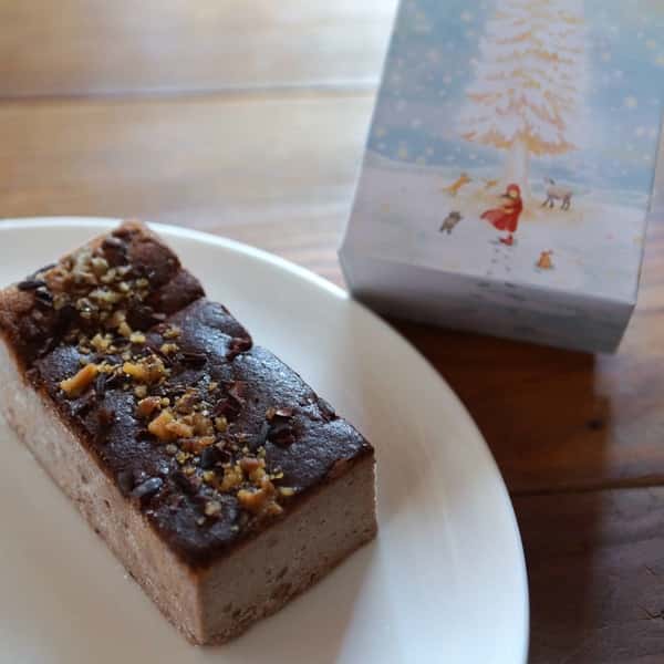 【ホワイデーギフトにも】雪の森の麹チーズケーキ -ファインカカオ＆くるみ-