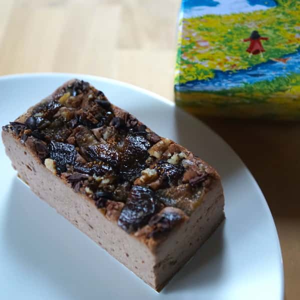 【ホワイデーギフトにも】麹チーズケーキ -ファインカカオ＆いちじく-（ハーフ）