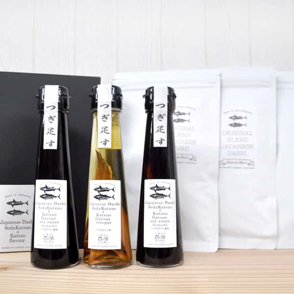 ［ギフト］つぎ足す四万十鰹だしギフト