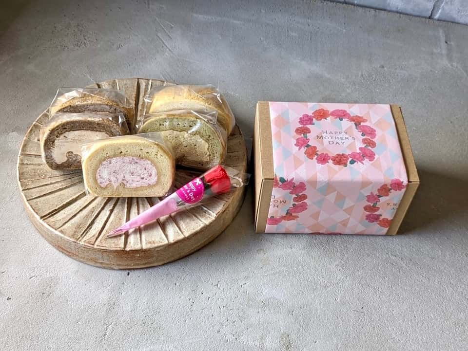 甘いもの好きな方へ贈る 背景