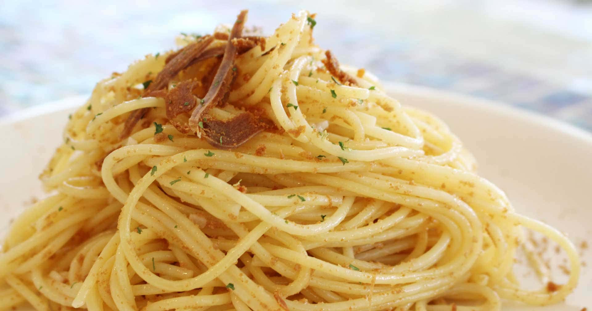 パスタに 背景
