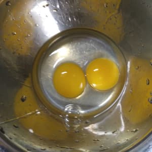 平飼いたまご（有精卵）の口コミ・レビュー(ぱふさん)