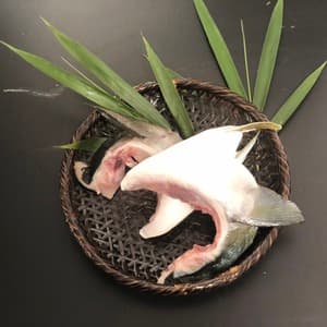 冷凍　日向灘ぶりカマ