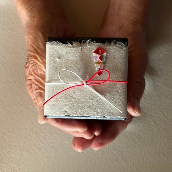 【ギフト】農薬・化学肥料不使用＜お山のブルーベリージャム ＞無添加・手作り・奈良の手漉き和紙で大切な方へ思いを伝える特別な贈り物に