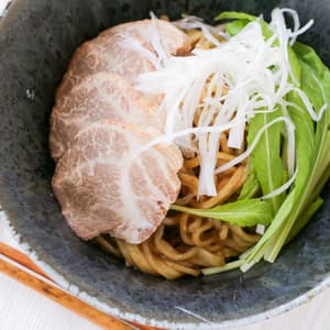 おうちで手軽にお店の味！しぇんろん名物「油そば」