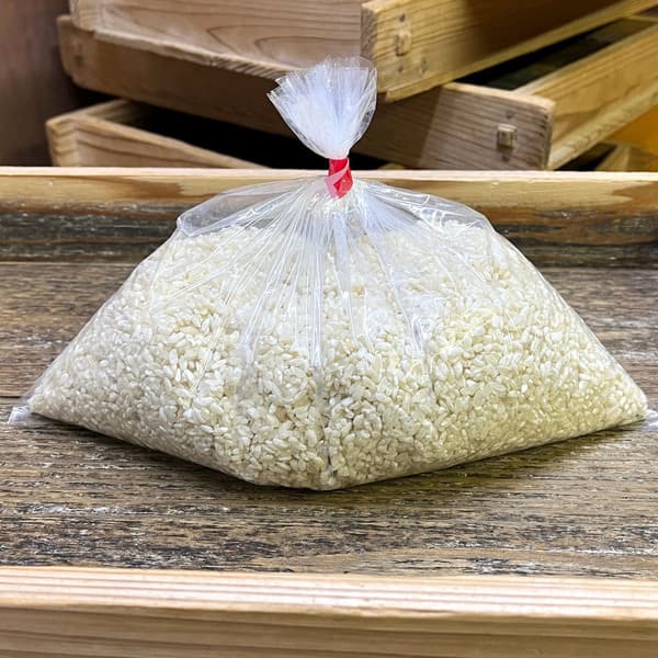 甘さ際立つ＜甘酒麹（生麹）＞大分県宇佐市産自然栽培米で手作り製法