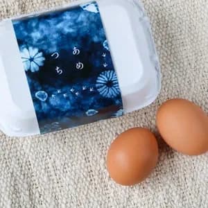 【２４個】広大な野っぱら放し飼い／有精卵「あめつちたまご」自家製発酵飼料／名水百選湧水／残留農薬不検出検査済の口コミ・レビュー(にこまるさん)