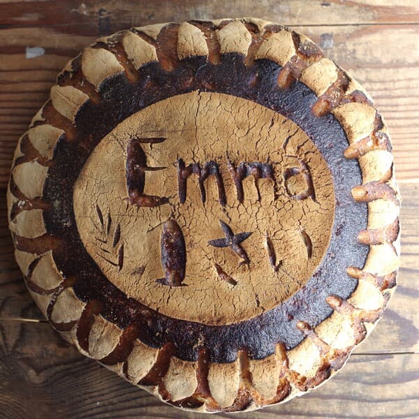 国産小麦の石窯パン＜一升カンパーニュ＞･･･お祝い、お名前入り