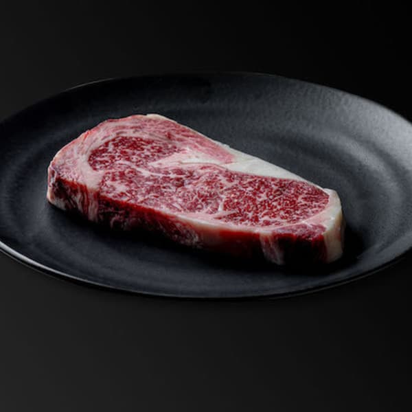 【ギフトにおすすめ】八崎牛 熟成サーロインステーキ200g