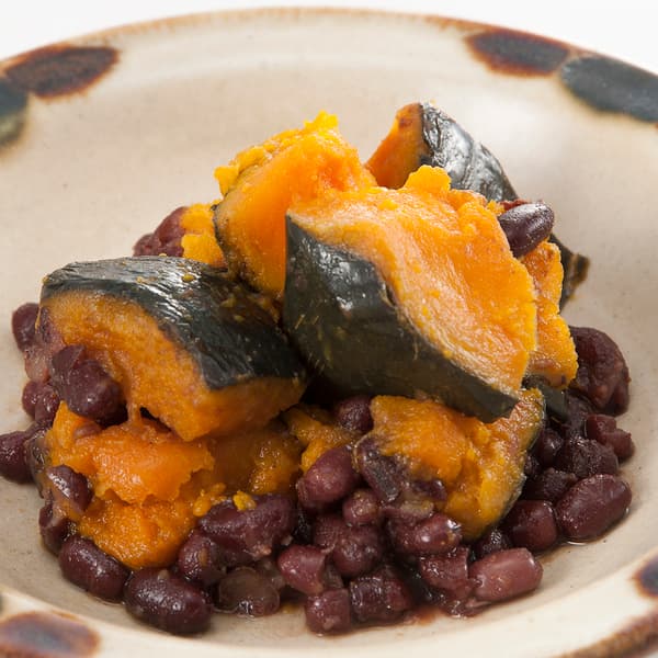 奥能登で育ったかぼちゃを使用〈能登かぼちゃの小豆煮〉やさしく懐かしい味