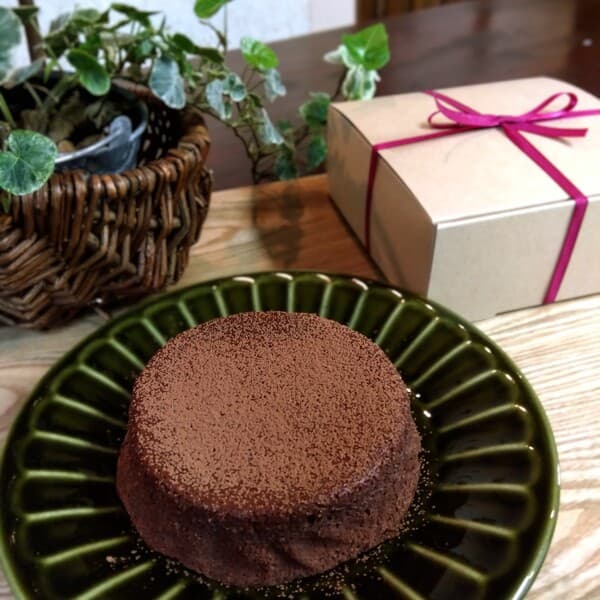 ペルー産有機チョコレート使用＜ふわしゅわ半生ガトーショコラ＞グルテンフリー・乳製品不使用・食品添加物不使用
