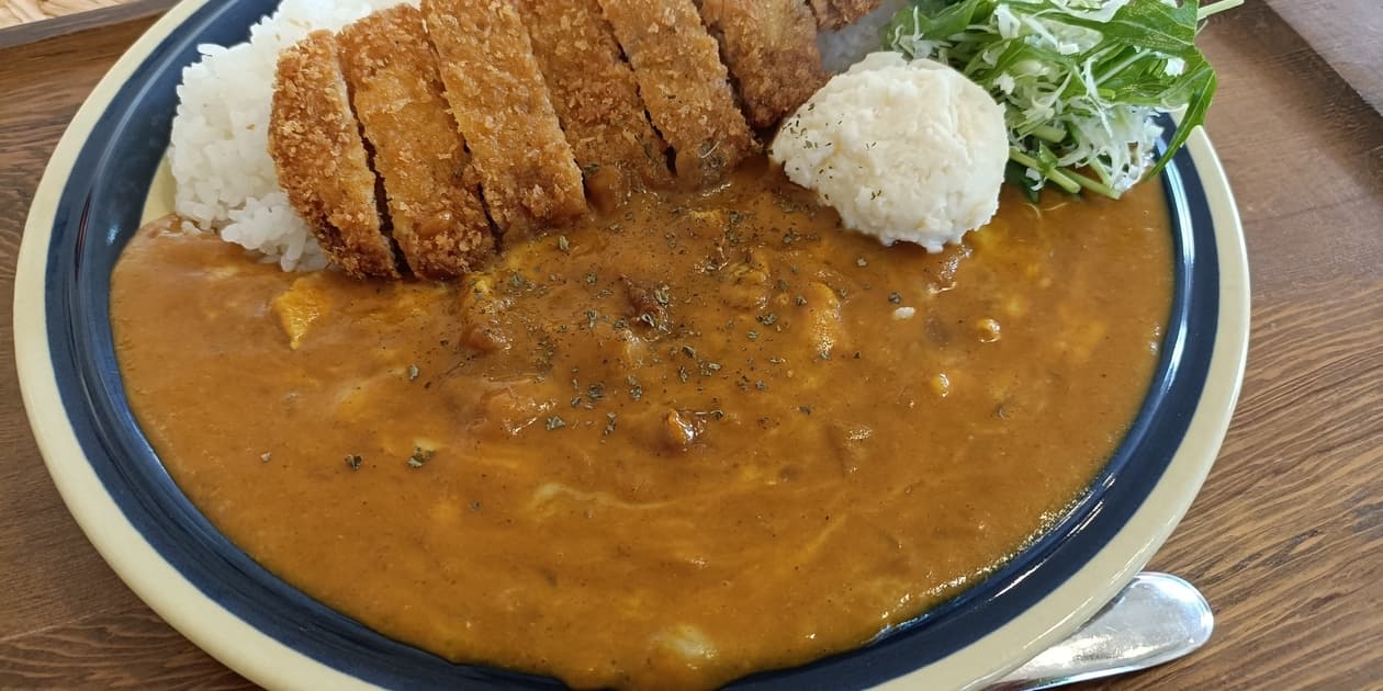 KUMAちゃんカレー＆スイーツショップロゴ
