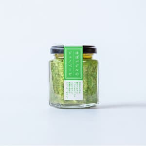 【綺麗な緑色と爽快な香り！！＆ジャガイモのおまけ付き！！】まえむき。のバジルで作ったジェノベーゼ