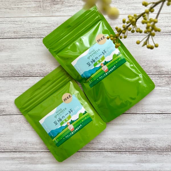 粉末緑茶　石臼挽き　製菓にも◎　一番茶詰みの柔らかい新芽が原料　農薬を使わずに育てたお茶