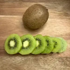 愛媛県産グリーンキウイ<農薬・化学肥料不使用/有機JAS認証＞手作り有機肥料で育てた甘酸バランスの良い爽やかなキウイの口コミ・レビュー(日向ぼっこさん)
