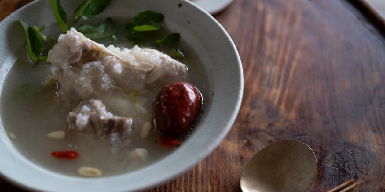 参鶏湯研究所ロゴ