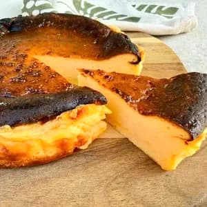 添加物無添加＆グルテンフリー＜バスクチーズケーキ＞玉名牧場グラスフェッドジャージーミルクたっぷりの口コミ・レビュー(Sakuraさん)