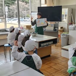町内の小学校へ！
