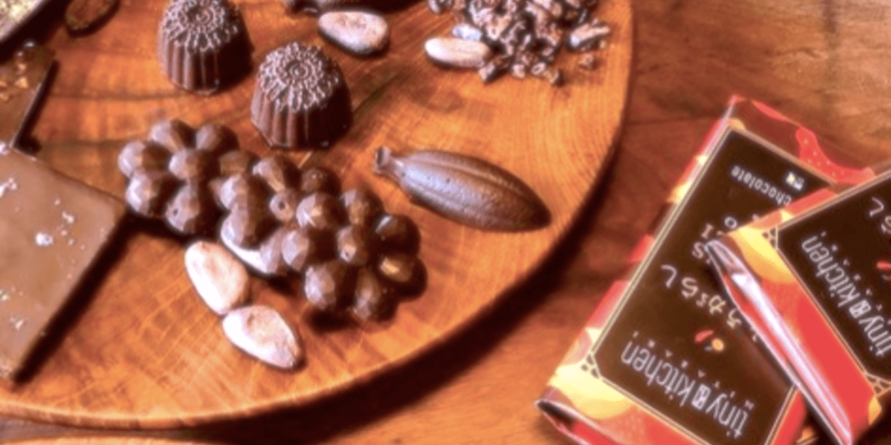 tiny kitchen MIYAZAKIロゴ