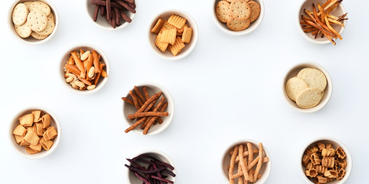 大地のおやつ　山本佐太郎商店ロゴ